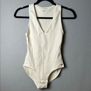 DANSKIN Intimates Bodysuit Cream Ivory Plunge Neck Minimalist basics Sz M